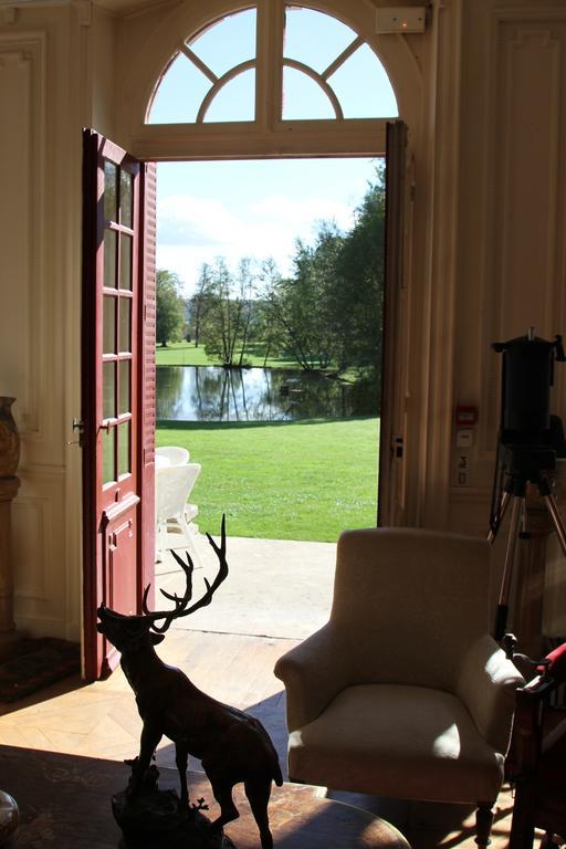 Chateau Du Breuil Bed & Breakfast Gevrolles Екстериор снимка