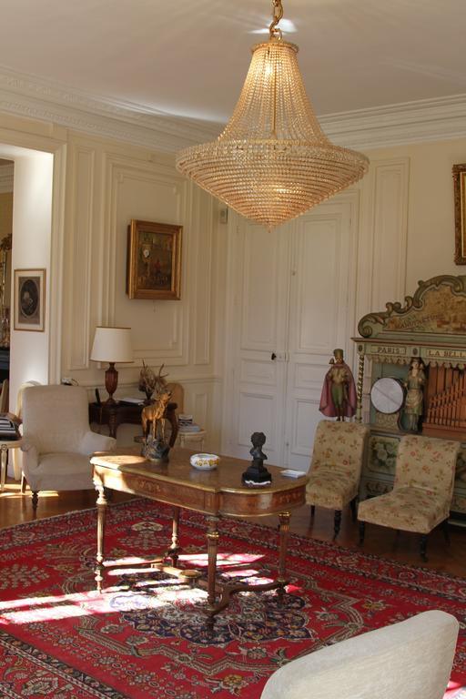 Chateau Du Breuil Bed & Breakfast Gevrolles Екстериор снимка